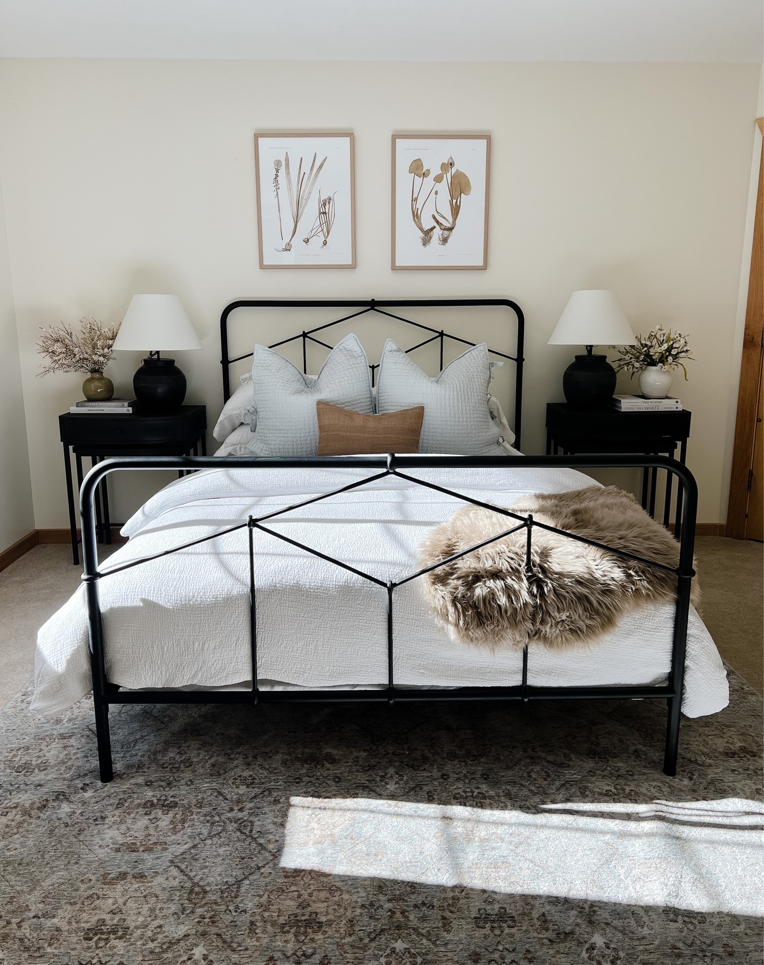 guest bedroom at our cabin, roundup of my favorite area rugs